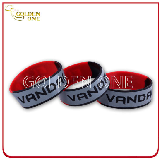 Benutzerdefinierte segmentierte Färbung mit Logo bedrucktem Silikonarmband