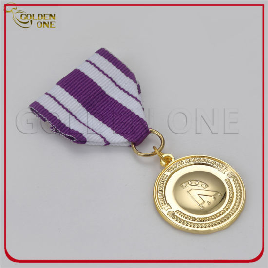 China Großhandel Promotion Metal Military Sergeant Police Officer Hard Emaille Plate Pin Badge für Souvenir Geschenk