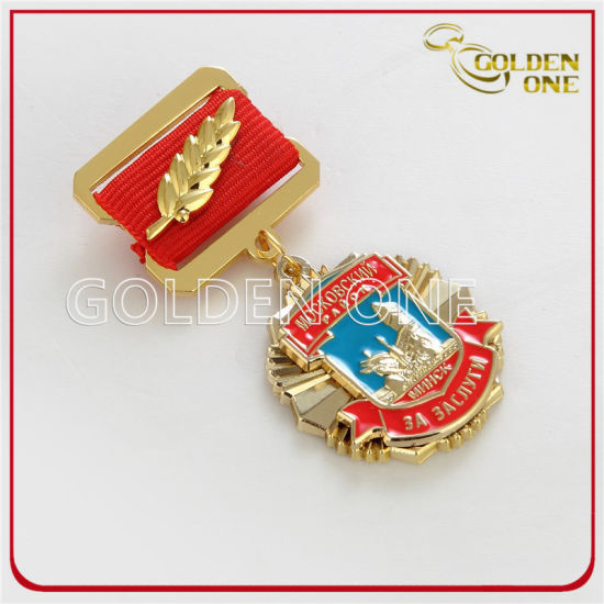 Kundenspezifisches Gold-Metall-Emaille-Sicherheitsabzeichen mit Lederrücken