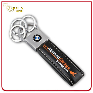 Schlüsselanhänger aus verchromtem Leder mit geprägtem Logo