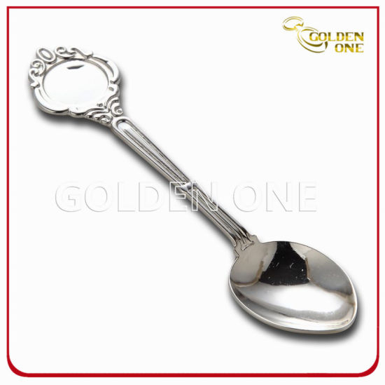 Hochwertiger Souvenir-Löffel aus vernickeltem Metall mit Gravur