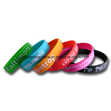 Personalisiertes Gummiarmband mit Siebdruck und Farbmischung
