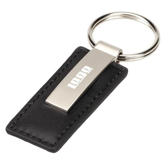 Schlüsselanhänger aus Leder im Quastenstil mit Metallanhänger