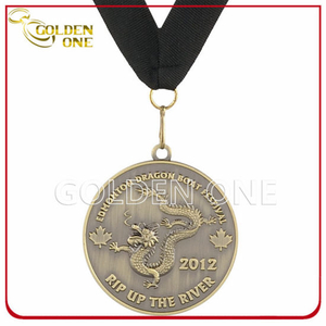 Teilnehmer-Medaille aus geprägtem Metall des Drachenboot-Festivals