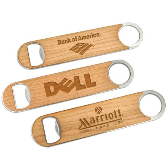 Edelstahl-Flaschenöffner mit graviertem Logo und Holzgriff