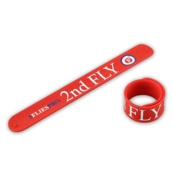 Werbegeschenk Kundenspezifisches vertieftes Färbungs-Logo-Silikon-Armband