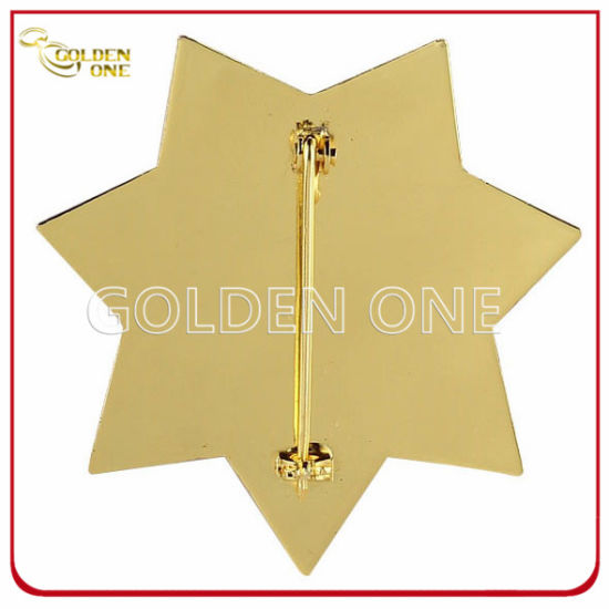 Kundenspezifisches, sternförmiges, vergoldetes Militärabzeichen mit Sicherheitsnadel