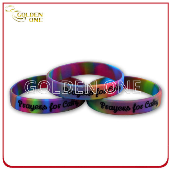 Hochwertiges, geprägtes, bedrucktes Gummiarmband mit konkavem Design