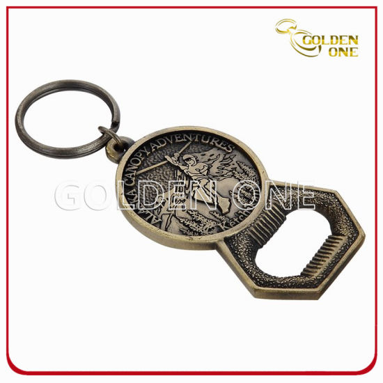 Schlüsselanhänger Flaschenöffner aus antikem Messing mit geprägtem Metall