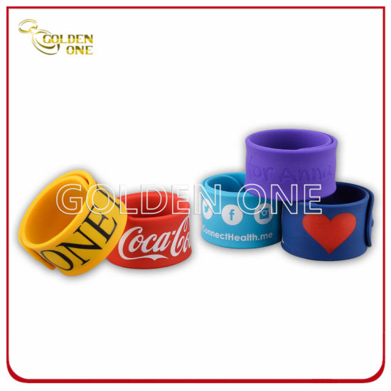 Fabrikpreis Unterschiedliches Cartoon-Muster-Silikon-Schnapparmband