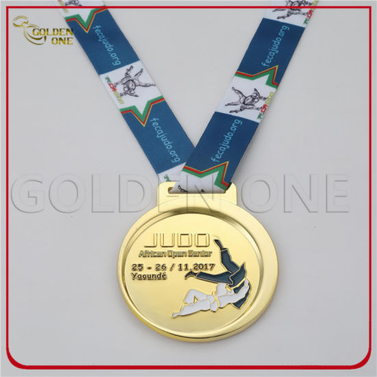 Kundenspezifische Triathlon-Veranstaltung transparente Farbe Antik-Silber-Medaille