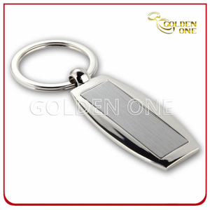 Kundenspezifischer Schlüsselanhänger aus gebürstetem, gravierbarem Metall